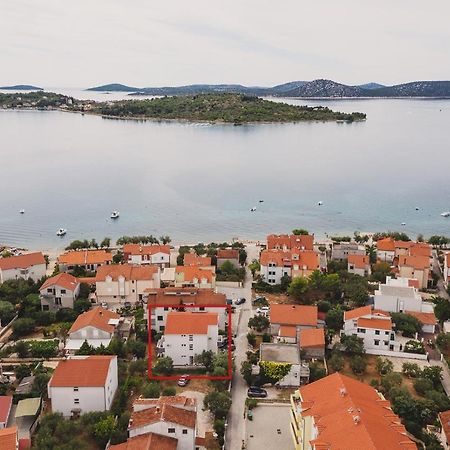 Apartmani Sanja Vodice Ngoại thất bức ảnh