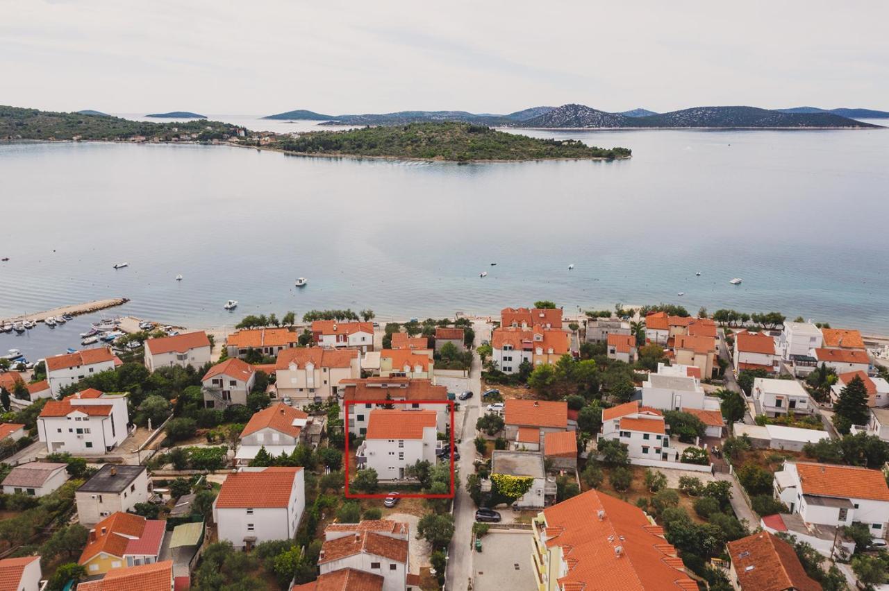 Apartmani Sanja Vodice Ngoại thất bức ảnh