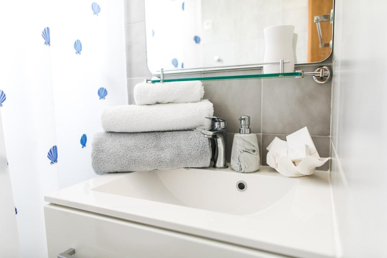 Apartmani Sanja Vodice Ngoại thất bức ảnh