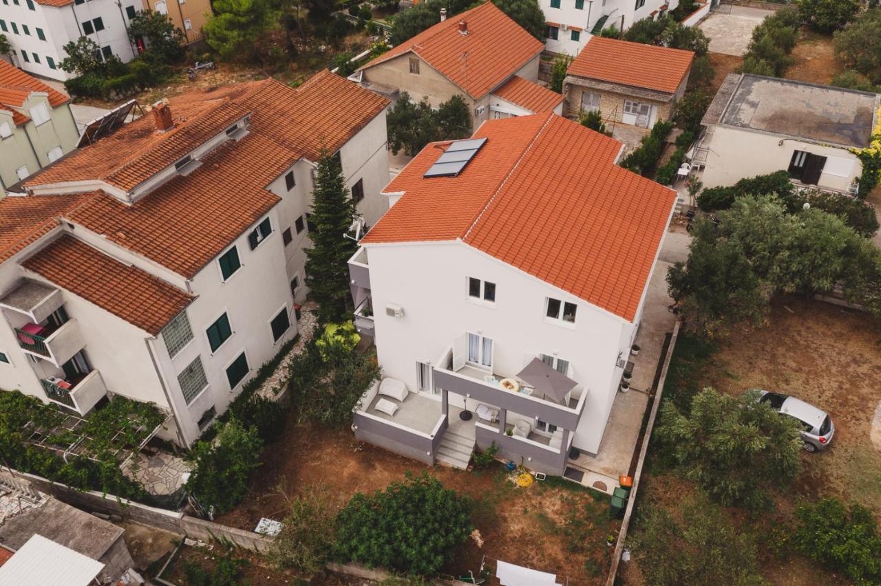 Apartmani Sanja Vodice Ngoại thất bức ảnh