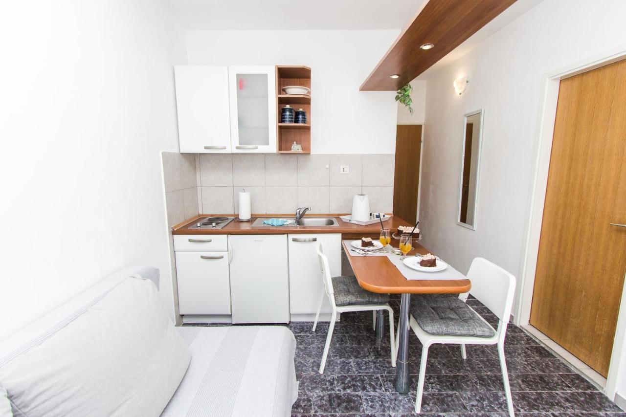 Apartmani Sanja Vodice Ngoại thất bức ảnh
