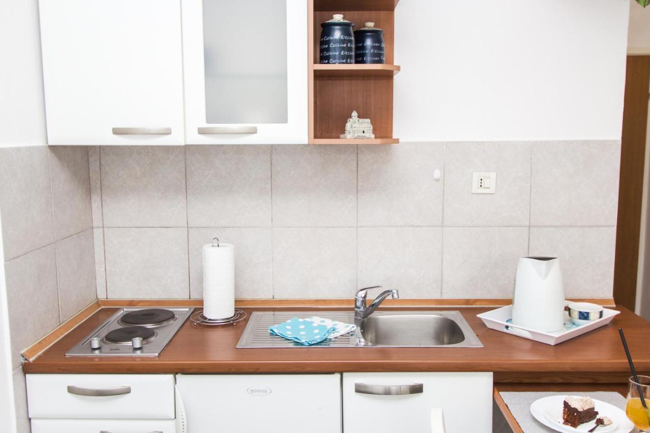 Apartmani Sanja Vodice Ngoại thất bức ảnh